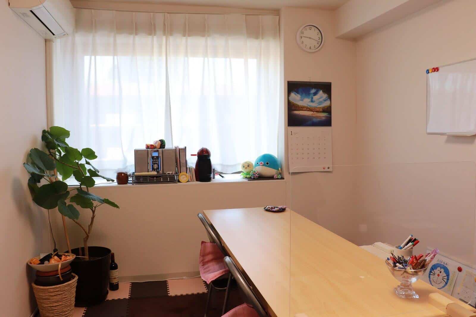 Transparently 事務所